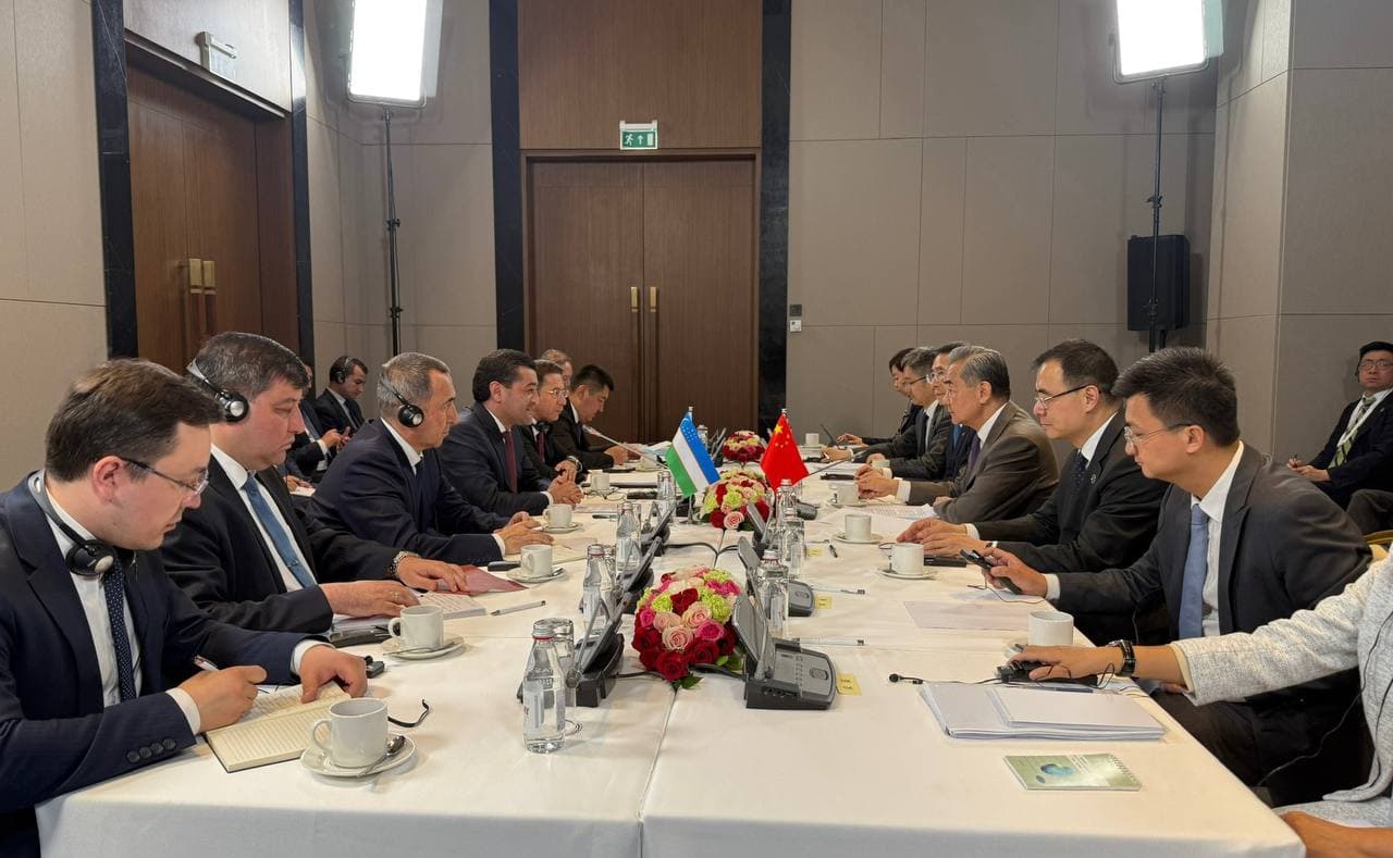 Olmaotada O‘zbekiston va Xitoy tashqi ishlar vazirlari uchrashdi