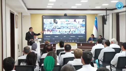 Samarqand shahrida "Dermatologiya va kosmetologiyada zamonaviy yondashuvlar" mavzuida tashkil qilingan xalqaro ilmiy-amaliy anjumanda 250 nafardan ortiq mahalliy va turli davlatlardan kelgan mutaxassislar ishtirok etishdi