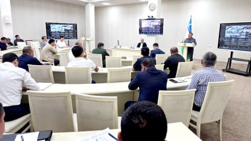 Бухоро вилоят ҳокимлигида навбатдаги ҳафтанома ишчи йиғилиши бўлиб ўтди