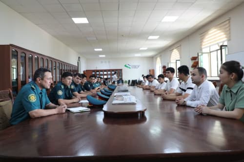 Yoshlar oyligi doirasida IIV Qorovul qoʻshinlari harbiy xizmatchilari Toshkent, Namangan, Navoiy va Zarafshon shaharlarida oʻtkazilgan tadbirlarda faol ishtirok etishdi