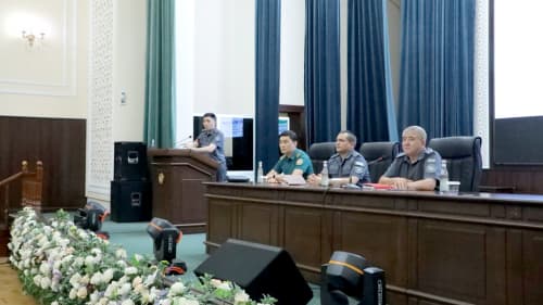 В Академии МВД состоялся круглый стол, посвященный последовательным реформам по созданию безопасной среды в махаллях и раннему предупреждению правонарушений