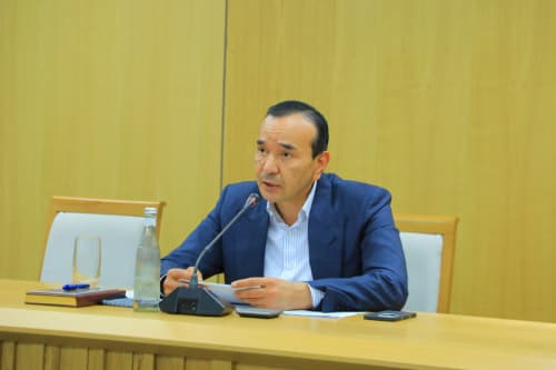 Vazir Ozodbek Nazarbekov rahbarligida vazirlik Matbuot xizmatining faoliyati sarhisob qilinib, sohani yanada rivojlantirish yuzasidan mas’ullarga vazifalar belgilandi