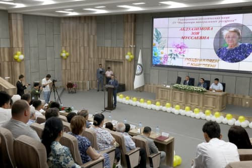 Geologiya fanlari universitetida Zoya Abduazimovaning 90 yoshga to‘lishi munosabati bilan tadbir tashkil qilindi