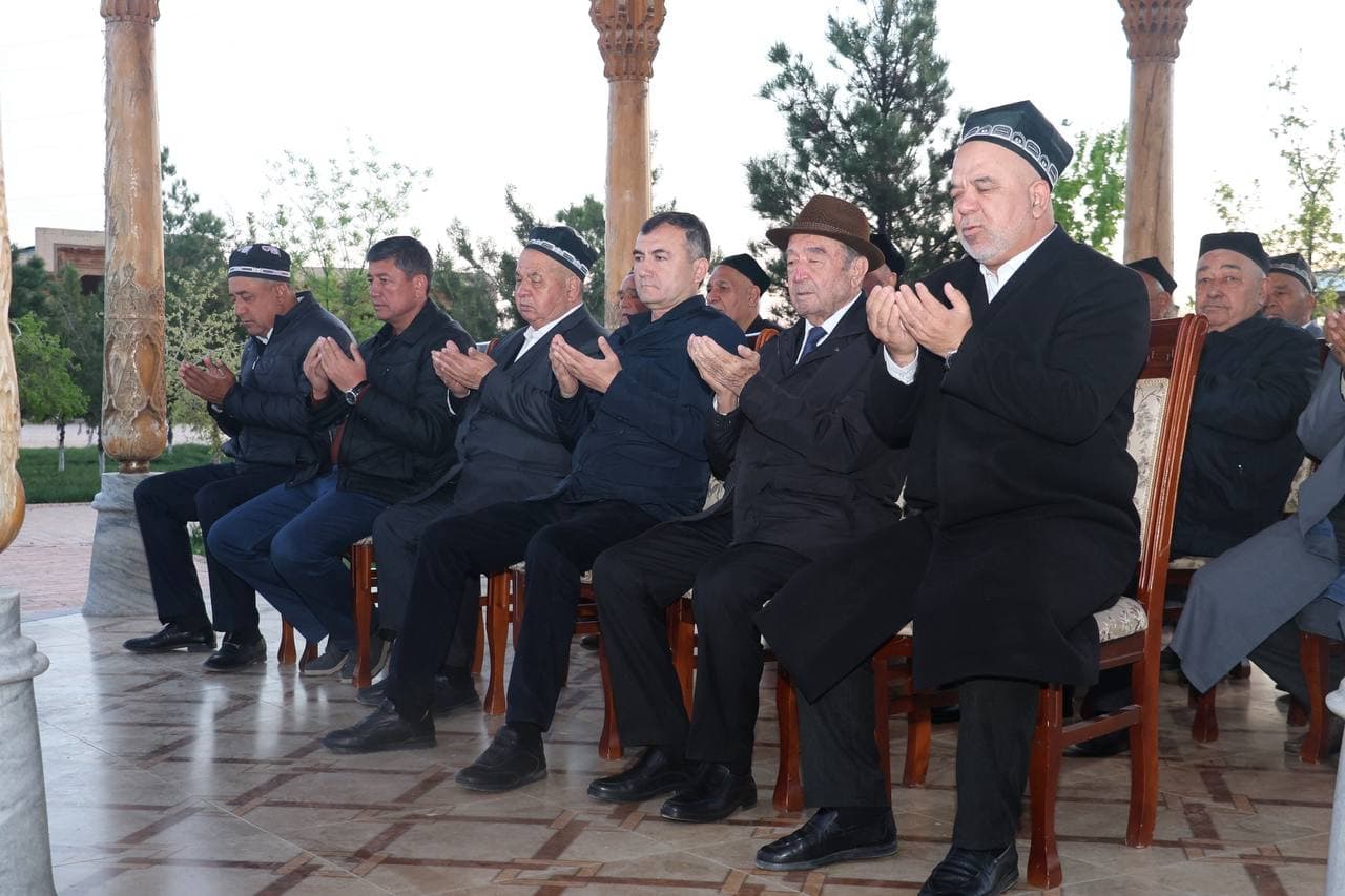 Erta tongdan jonliq so‘yilib, Qur’on tilovat qilindi