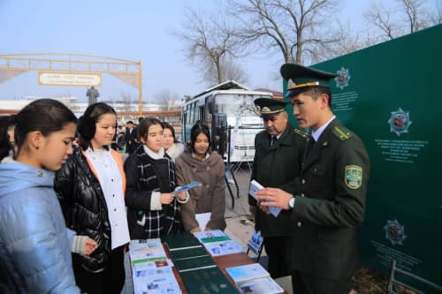 "Конституция кўчаси"